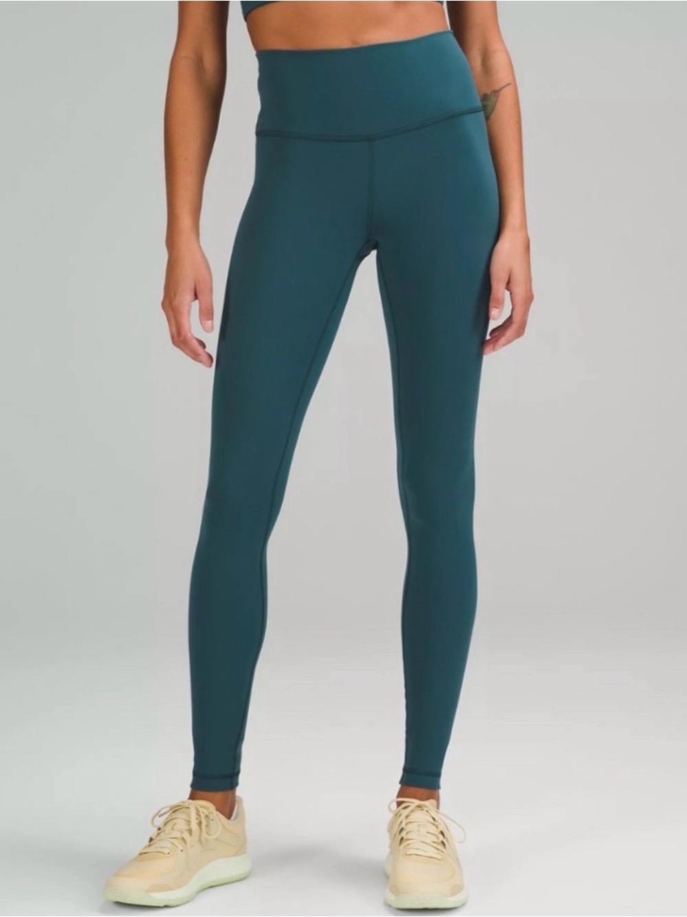 Like NEW Lululemon wunder train high rise tight leggings 28” size 2